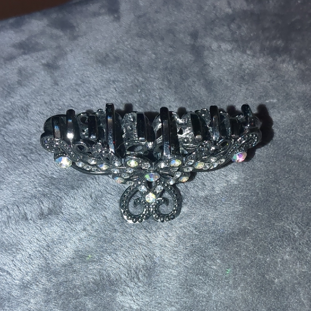 Elegant Silver Hair Clip with Rhinestones